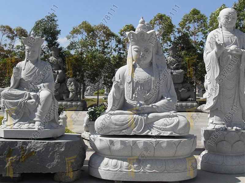 地藏王石雕像